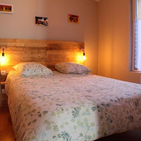Le Cottage Des Curie Calais Esterno foto