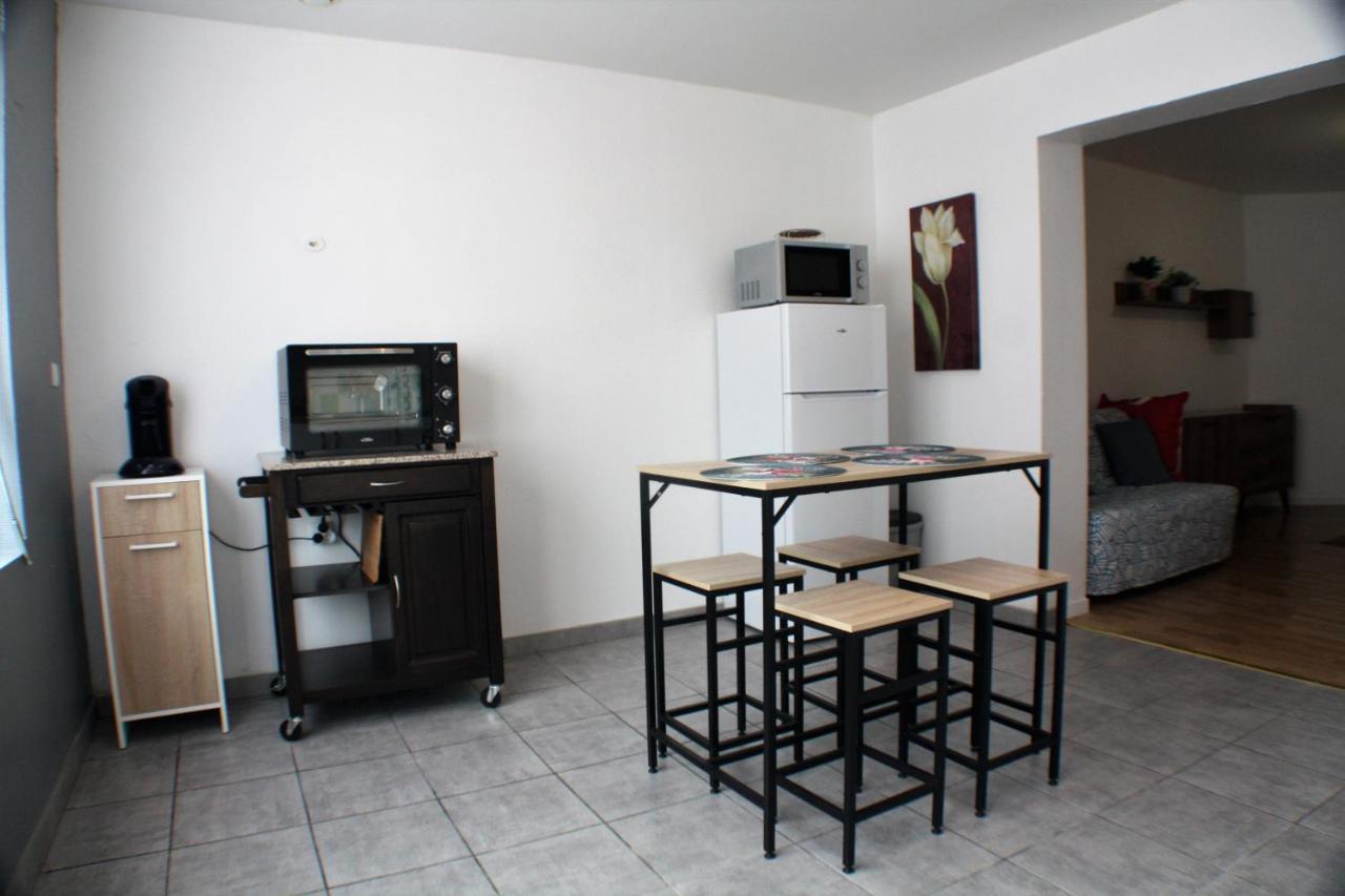 Le Cottage Des Curie Calais Esterno foto