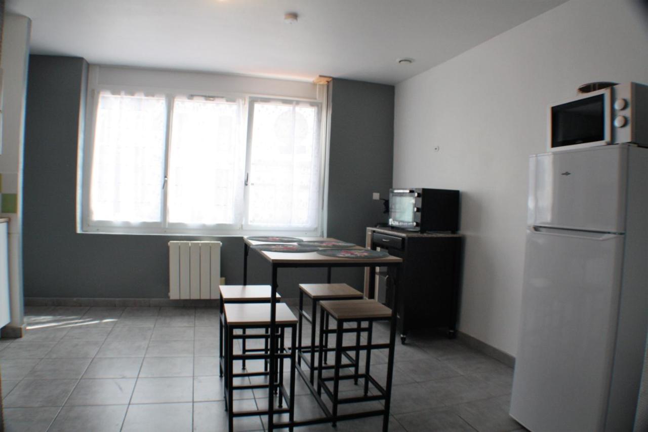 Le Cottage Des Curie Calais Esterno foto