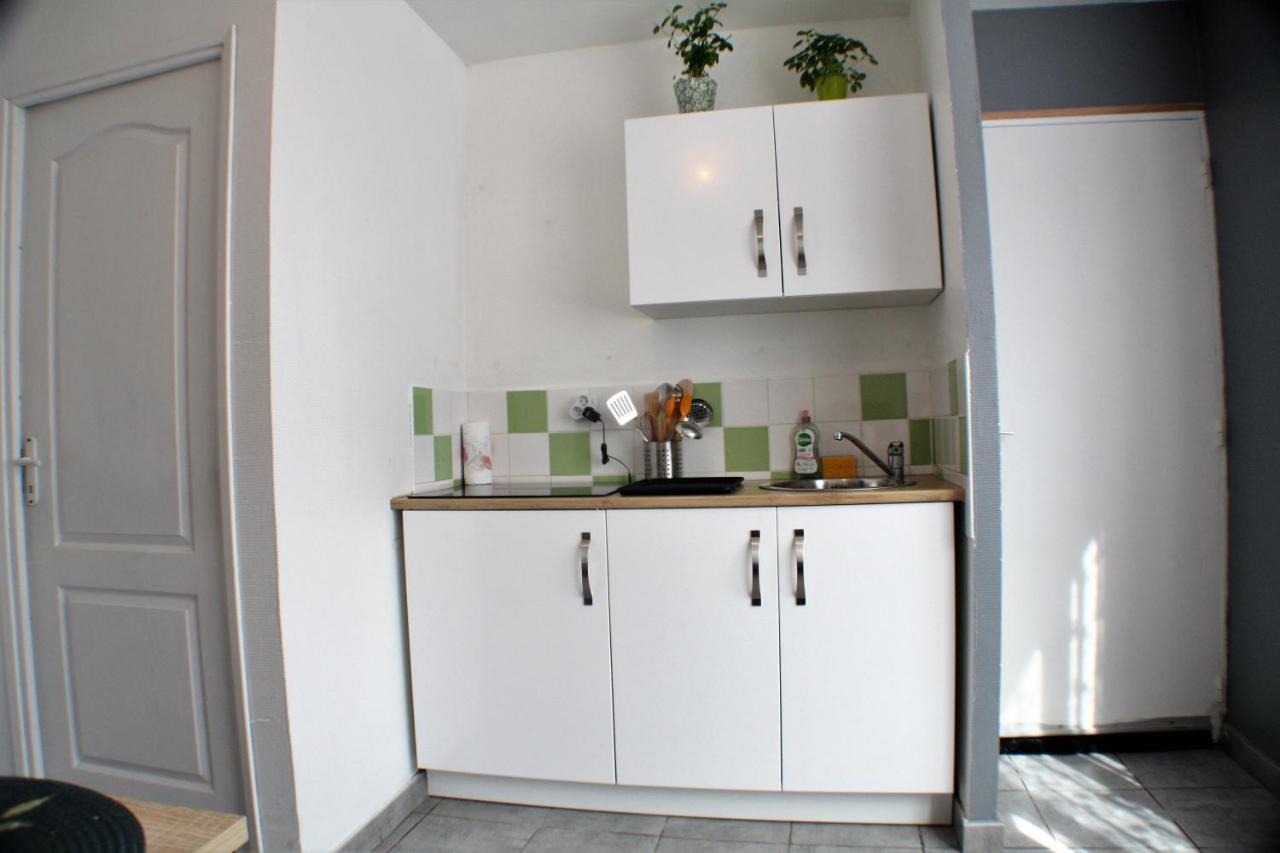 Le Cottage Des Curie Calais Esterno foto