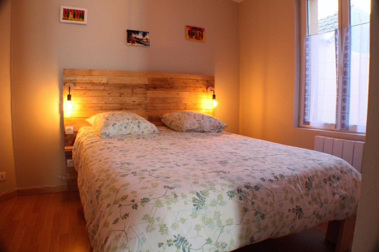 Le Cottage Des Curie Calais Esterno foto