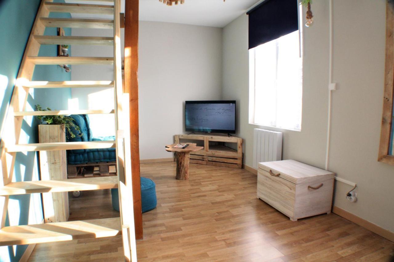 Le Cottage Des Curie Calais Esterno foto